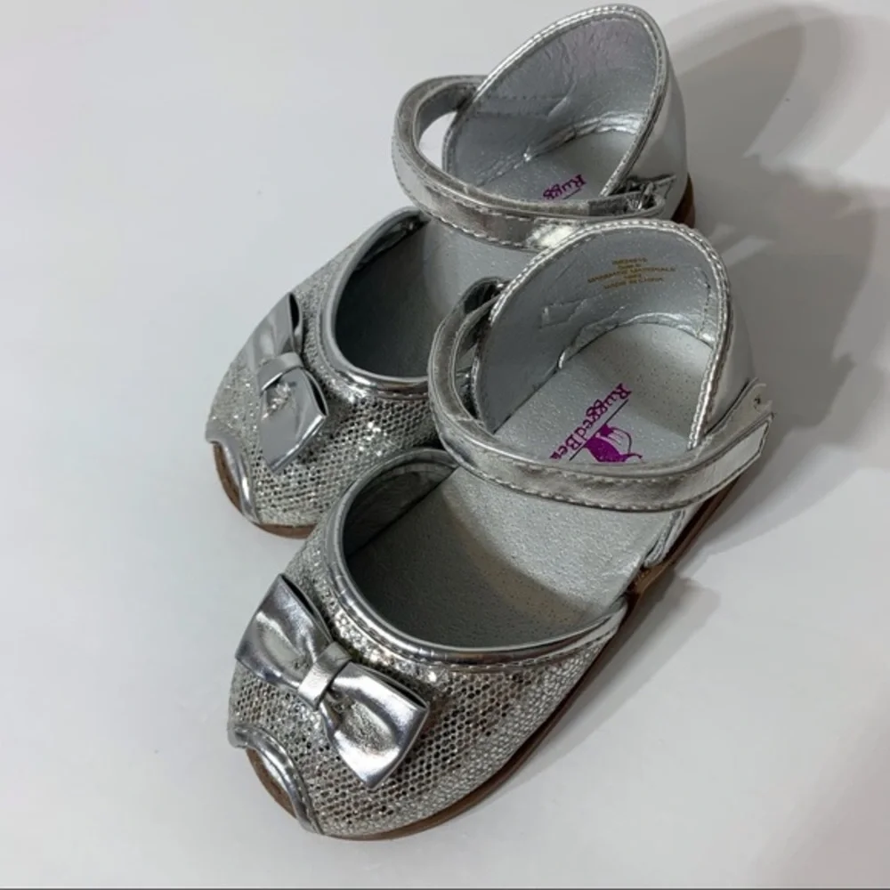 EUC Rugged Bear Silver Sparkly‎ Sandal Style Shoes